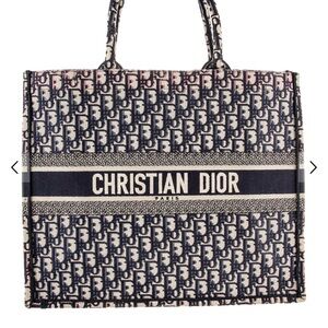 Christian Dior
Oblique Jacquard Book Large
